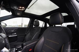 Mercedes GLA45 AMG bild 9
