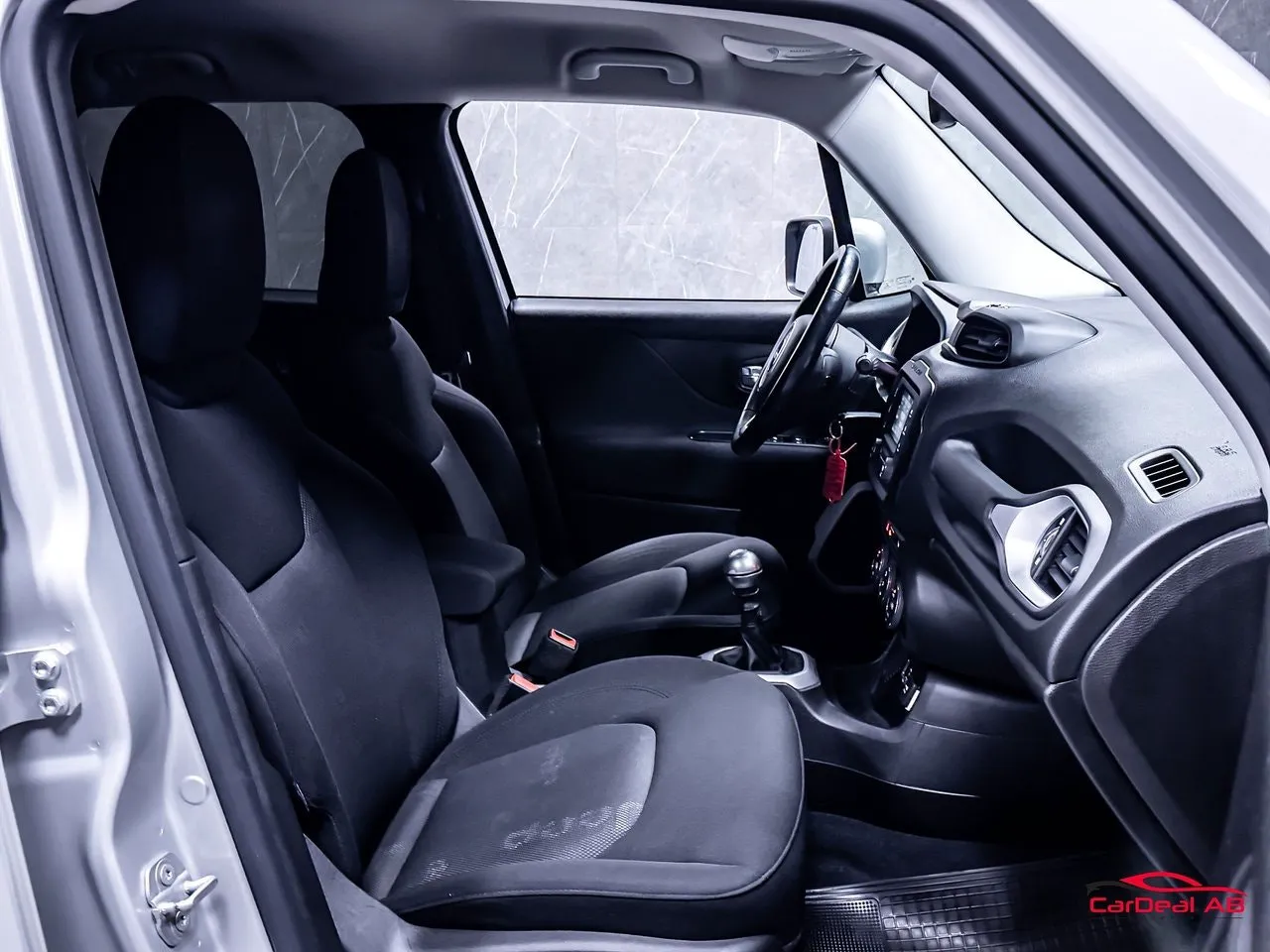 Vehicle image 14
