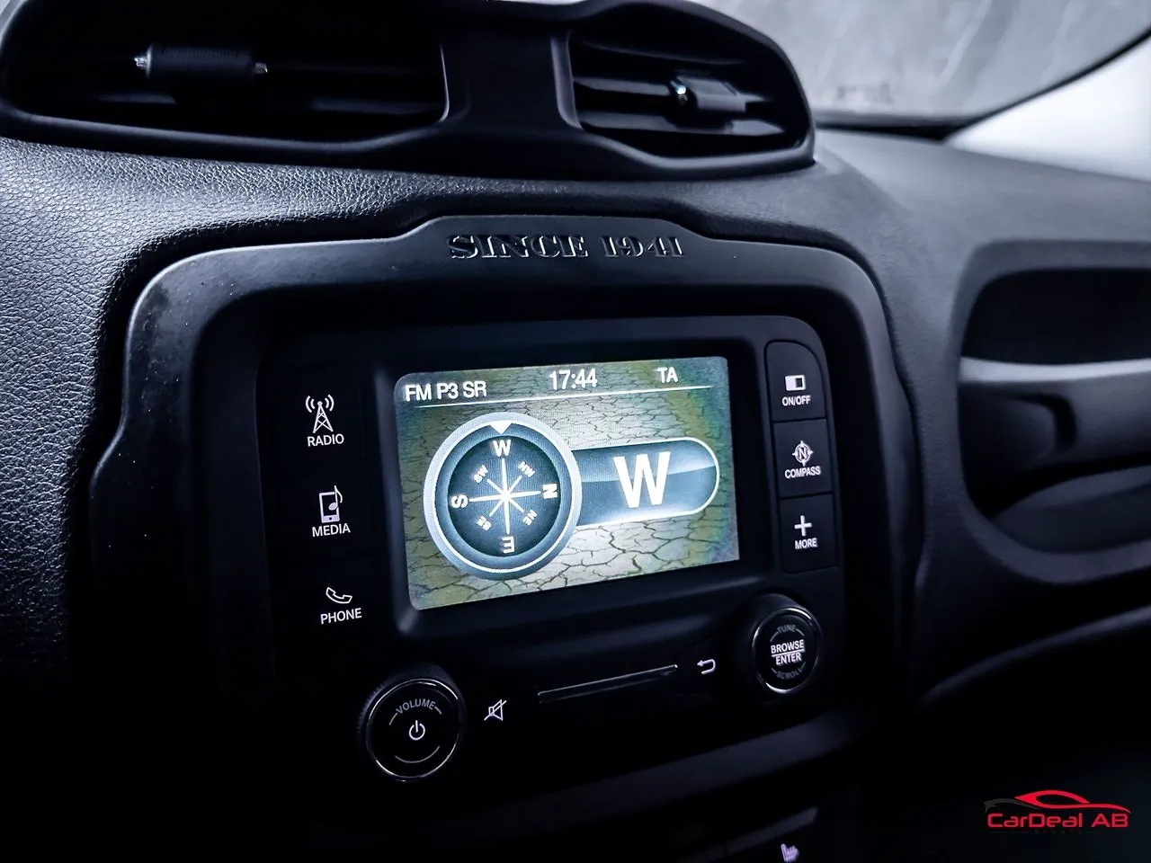 Vehicle image 21