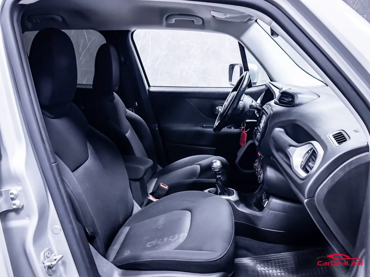 Vehicle image 14