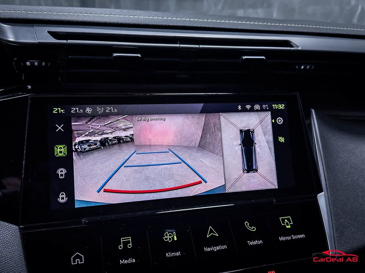 Vehicle image 20
