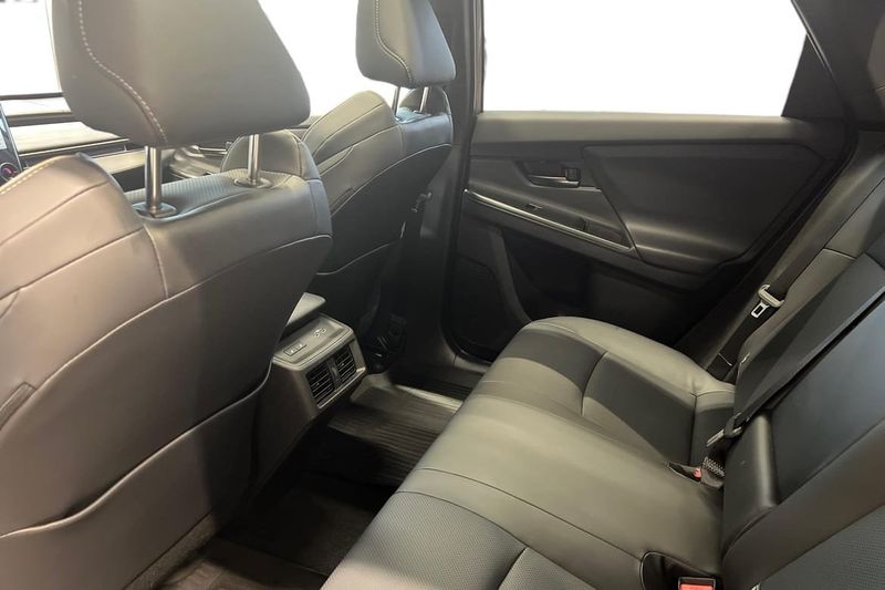 Toyota bZ4X Touring bild 12