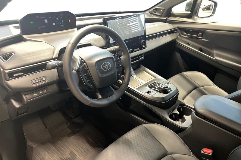 Toyota bZ4X Touring bild 13