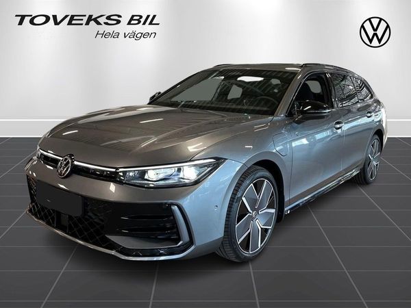 Volkswagen Passat eHybrid SWE EDITION PRIVATLEASING FRÅN 5295KR/MÅN - 2026