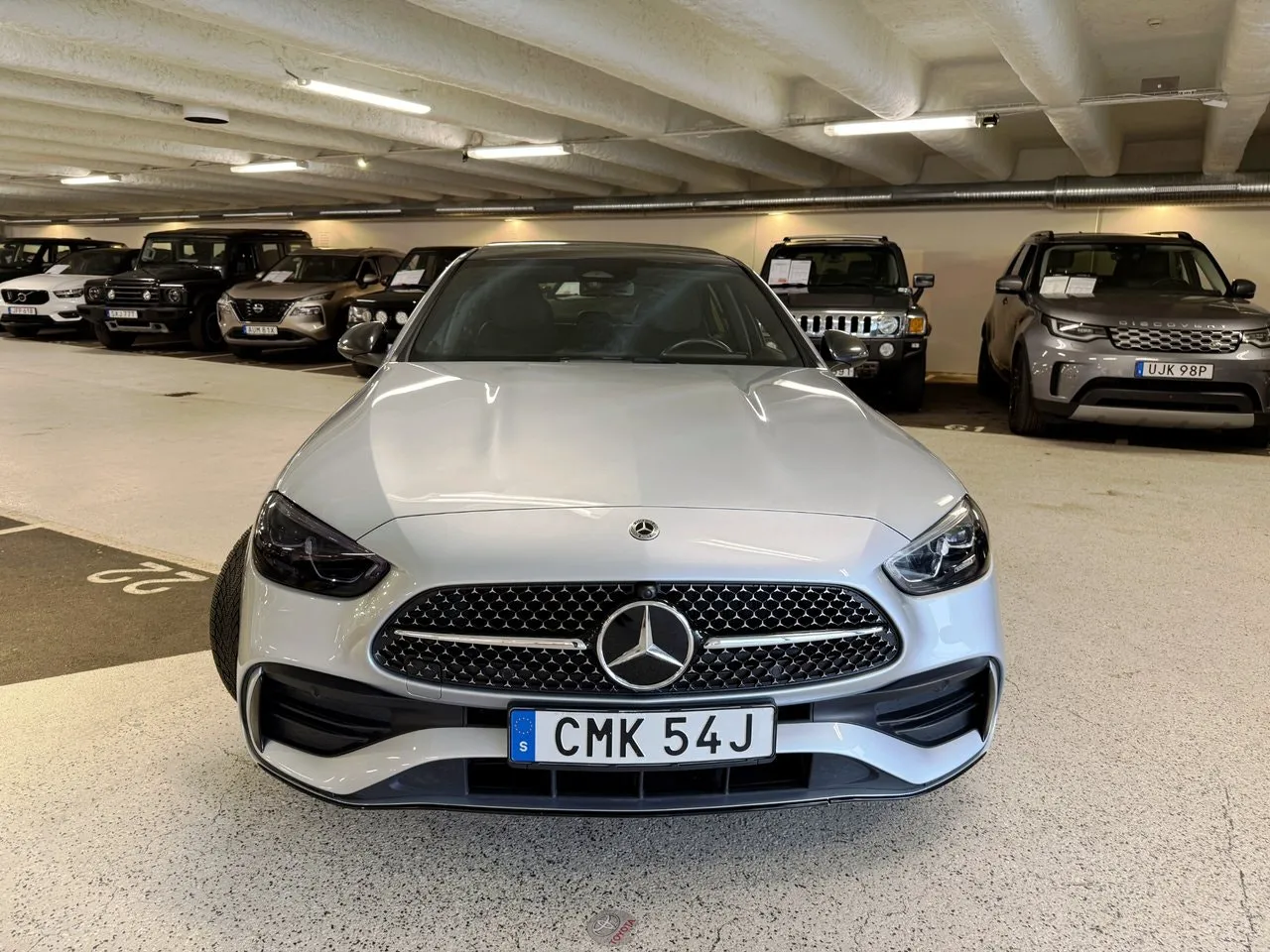 Vehicle image 6