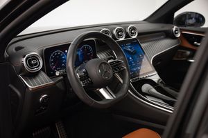 Mercedes GLC300 bild 8