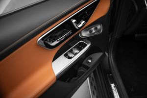 Mercedes GLC300 bild 9