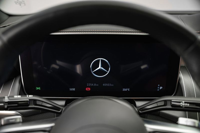 Mercedes GLC300 bild 13
