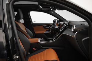 Mercedes GLC300 bild 18