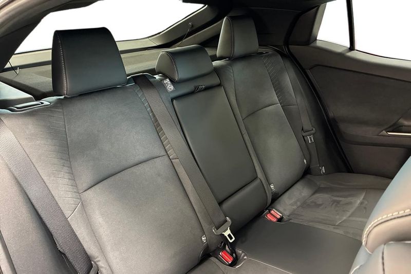 Toyota C-HR+ bild 11