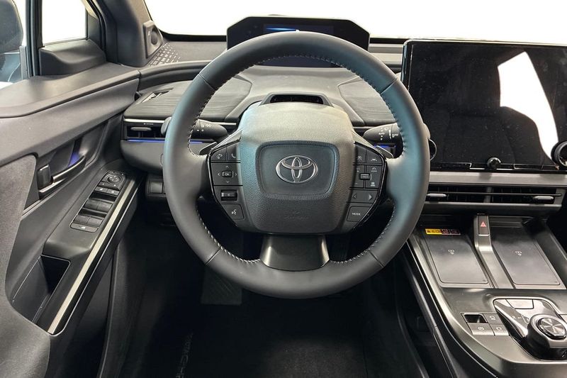Toyota C-HR+ bild 9
