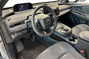 Toyota C-HR+ bild 12