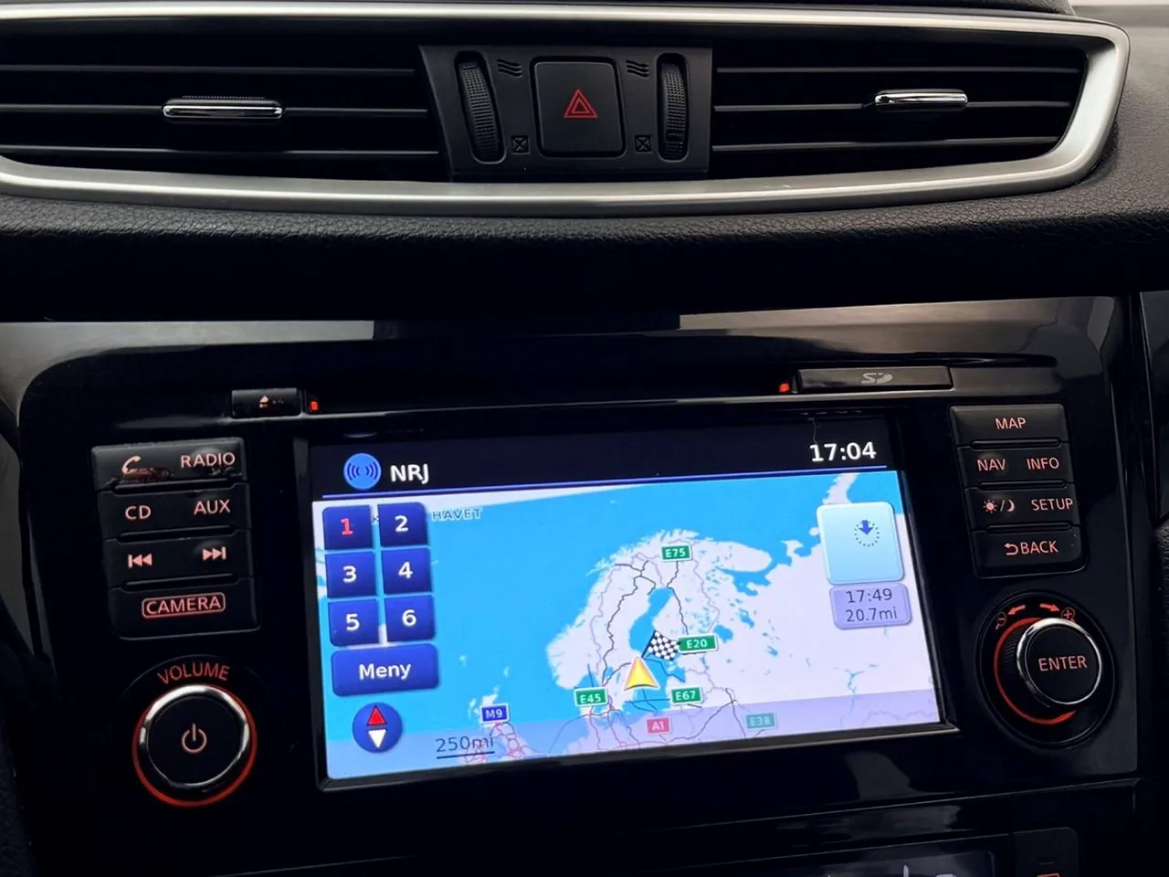 Vehicle image 20