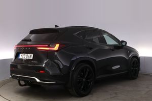 Lexus NX bild 5