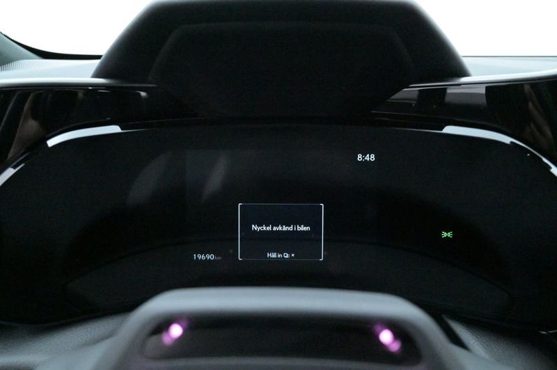 Lexus NX bild 9