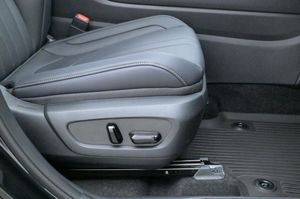 Lexus NX bild 15