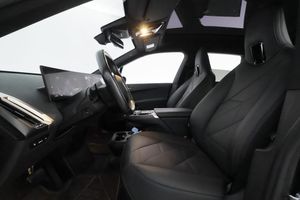 BMW iX bild 9