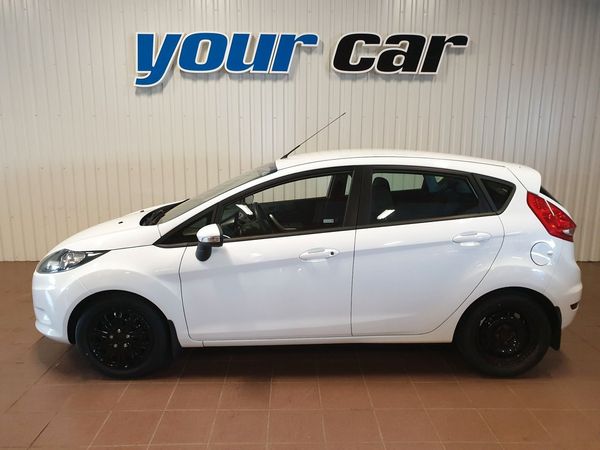 Ford Fiesta 5-dörrar AC ESP USB AUX Skatt 646/år - 2013