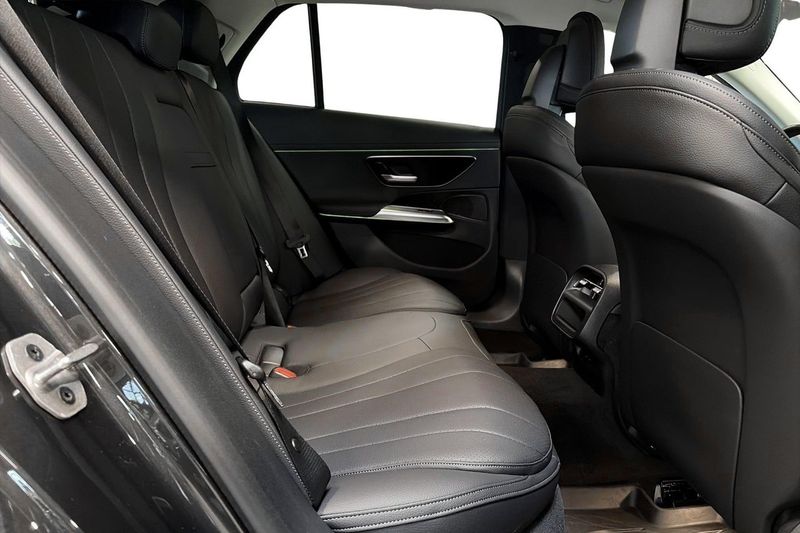 Mercedes E220 bild 24