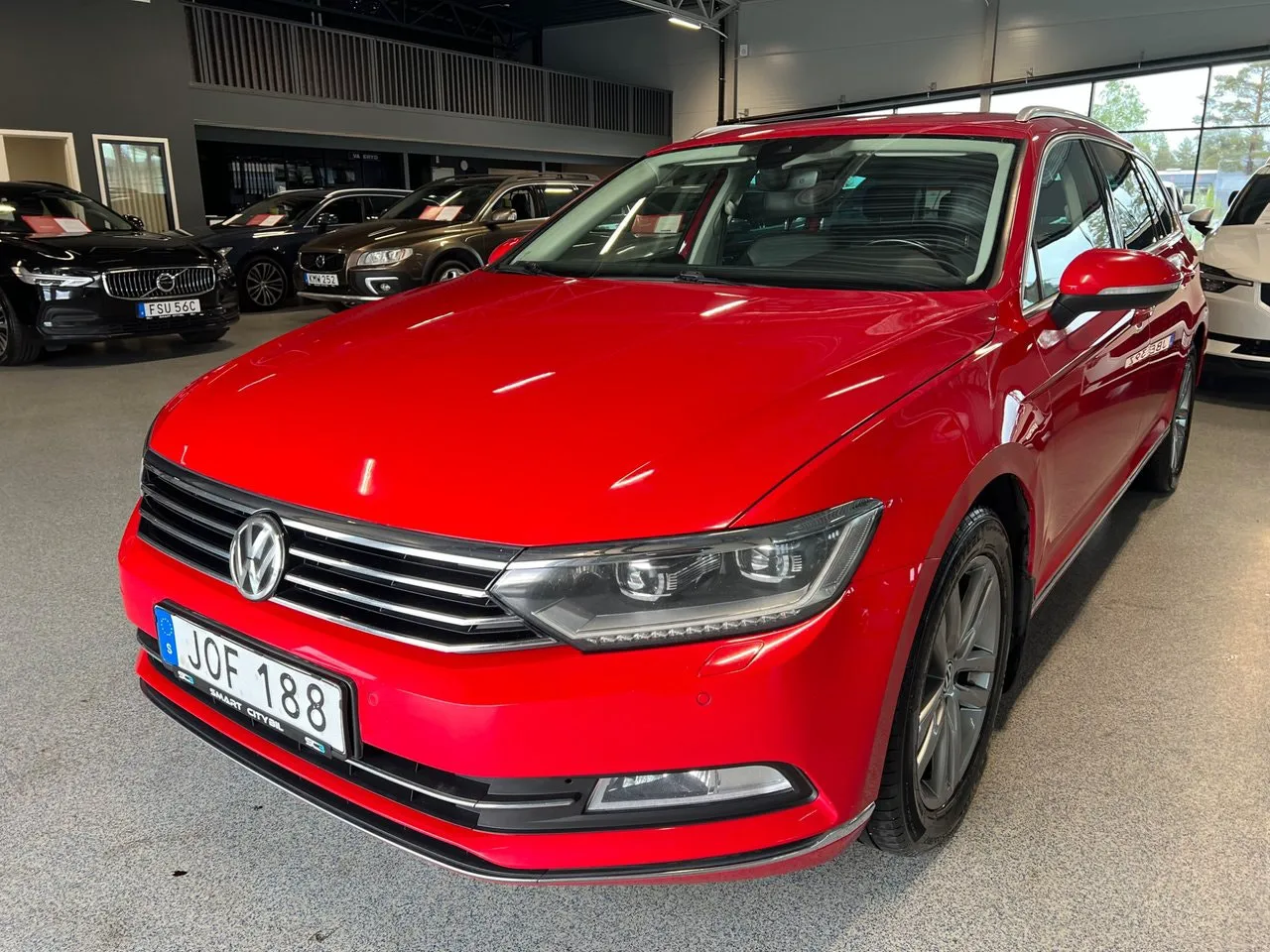 Vehicle image 6