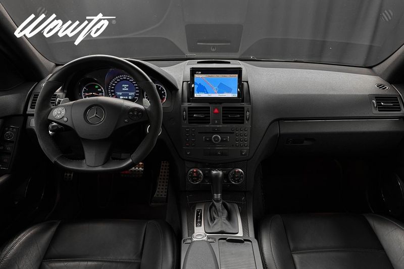 Mercedes C63 AMG bild 9