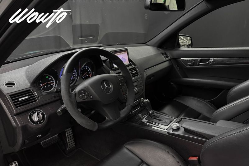 Mercedes C63 AMG bild 8