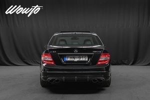 Mercedes C63 AMG bild 6