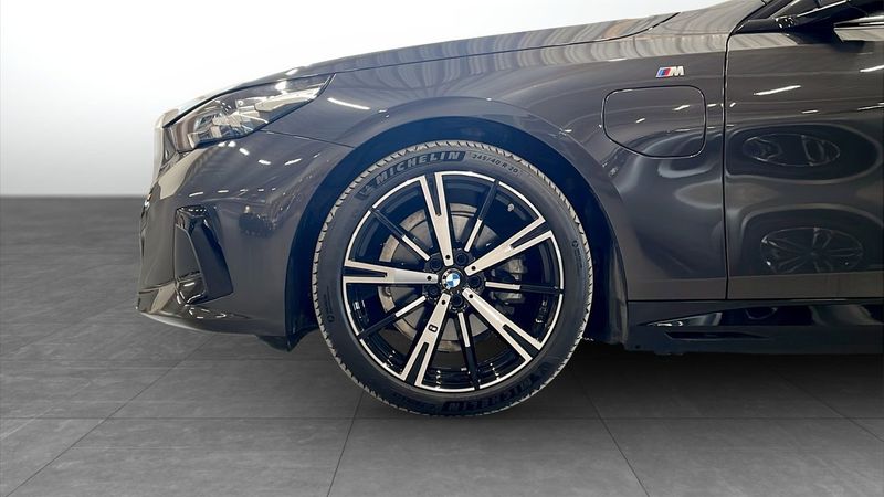 BMW 530 bild 9