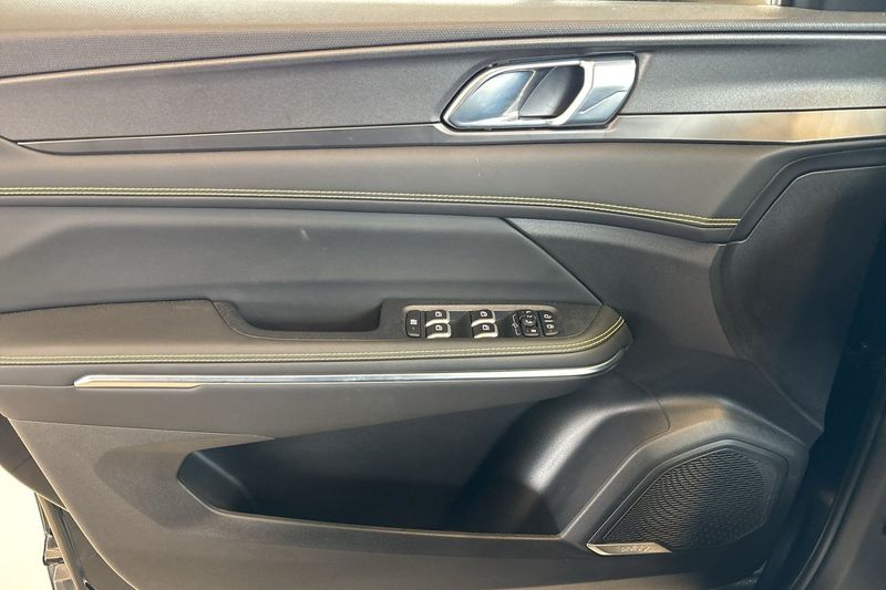 Lynk & Co 01 bild 18