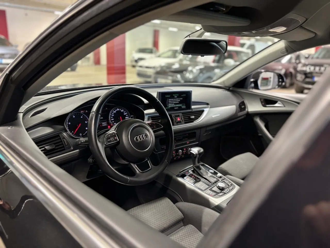 Vehicle image 7