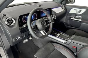 Mercedes GLA250 bild 6