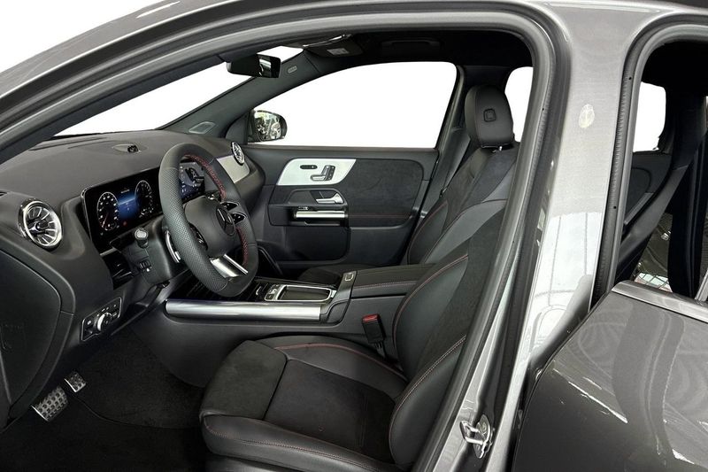 Mercedes GLA250 bild 11