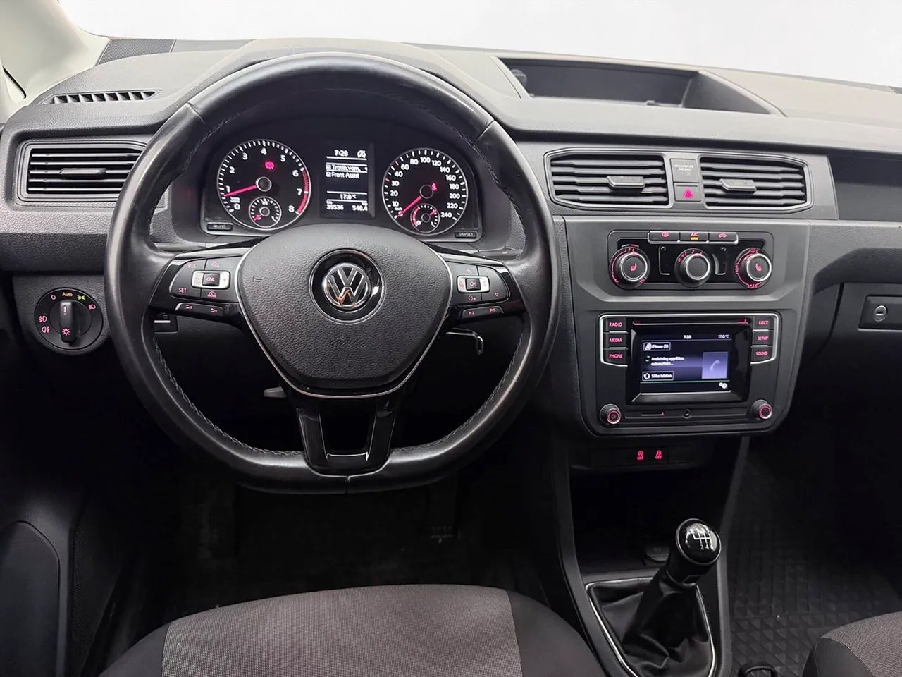 Vehicle image 16