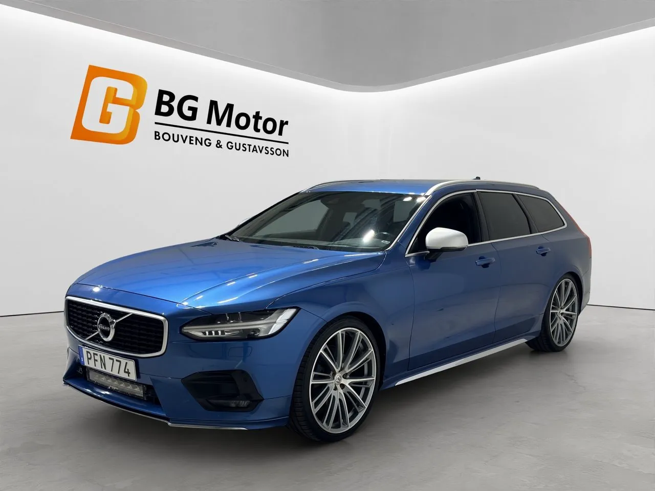Vehicle image 7