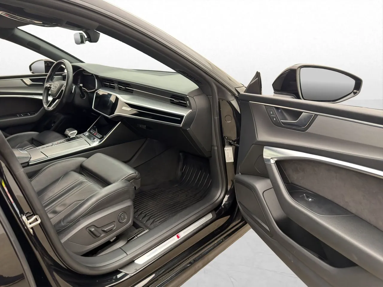 Vehicle image 31