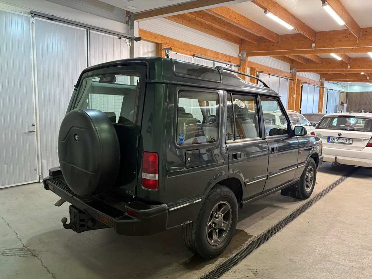 Vehicle image 11