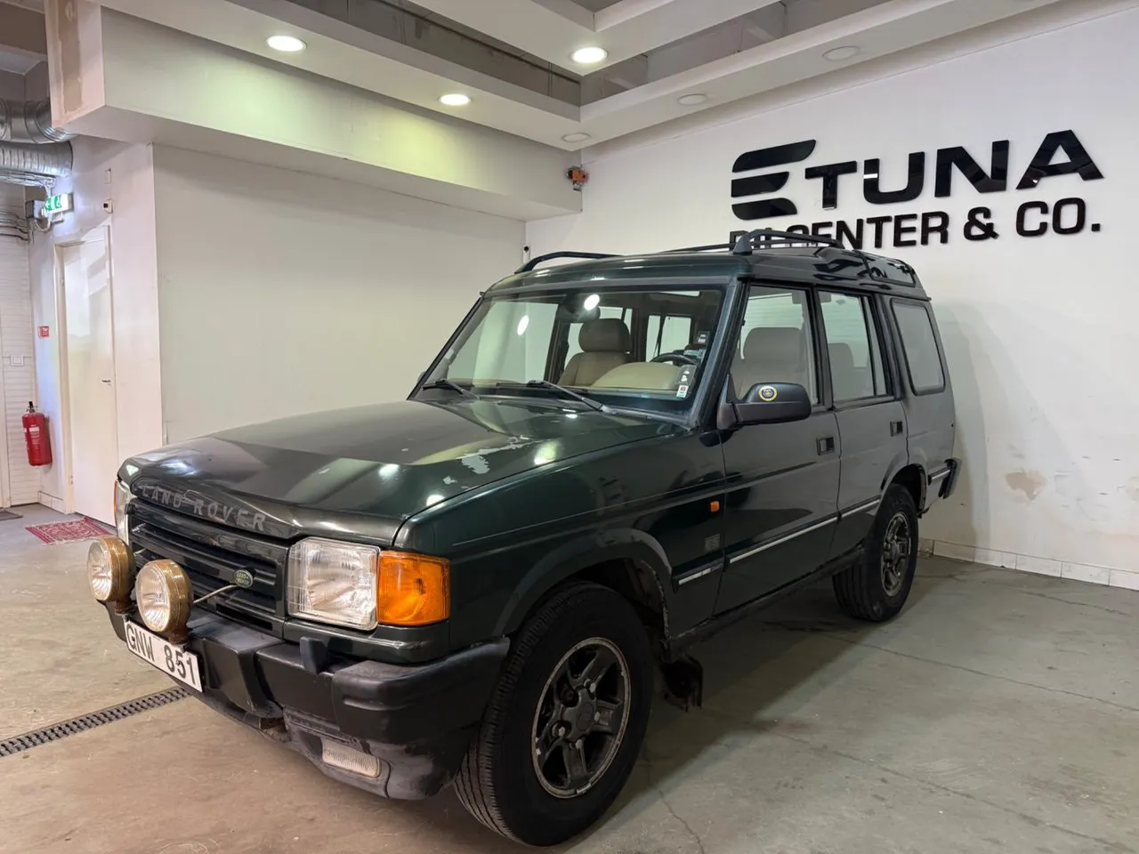 Vehicle image 3