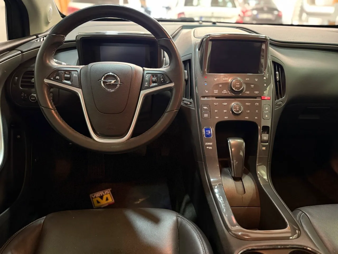 Vehicle image 8