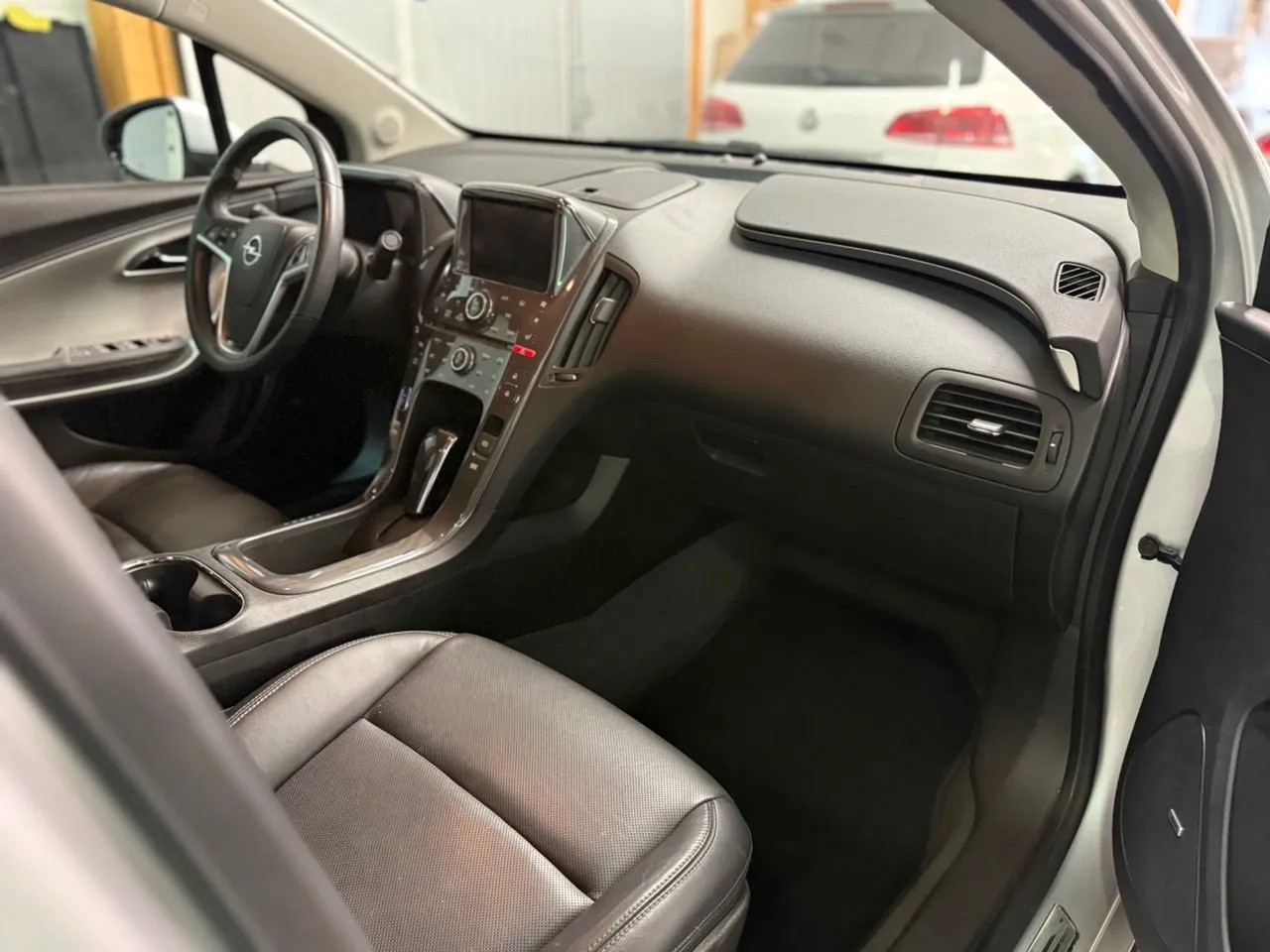 Vehicle image 20