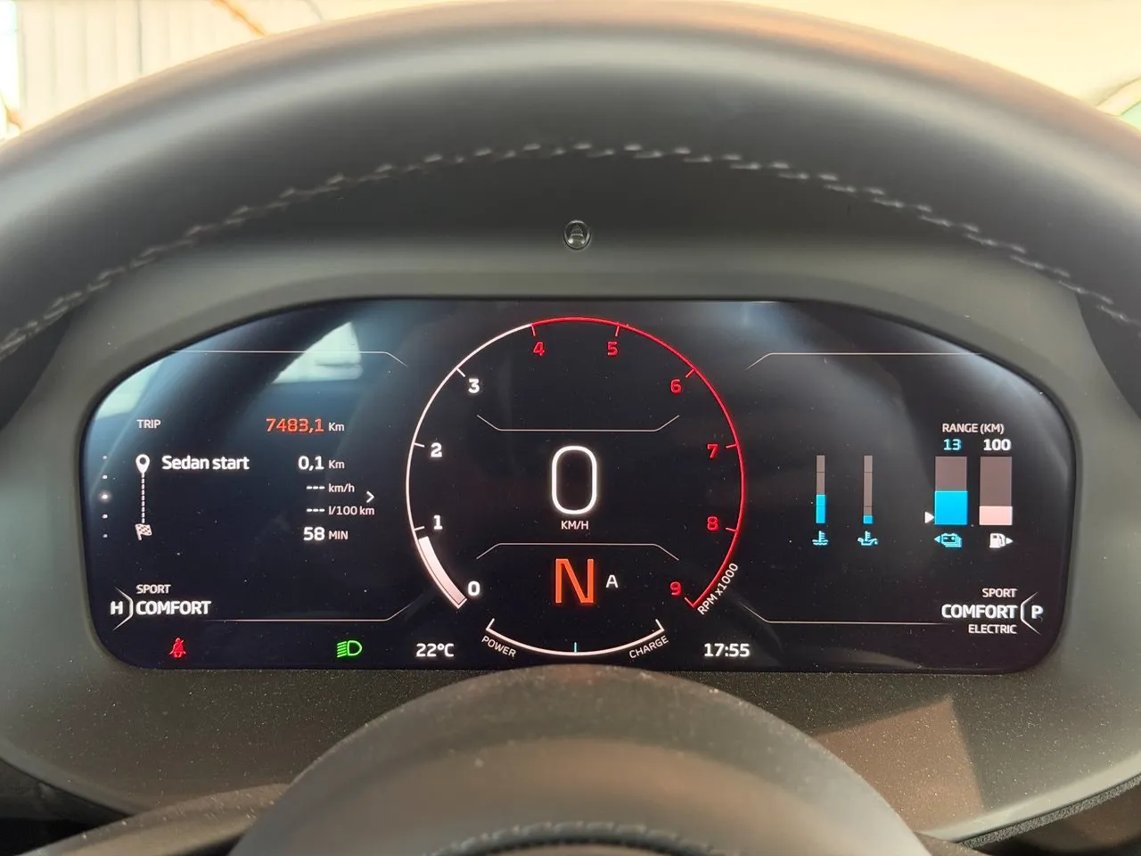 Vehicle image 22