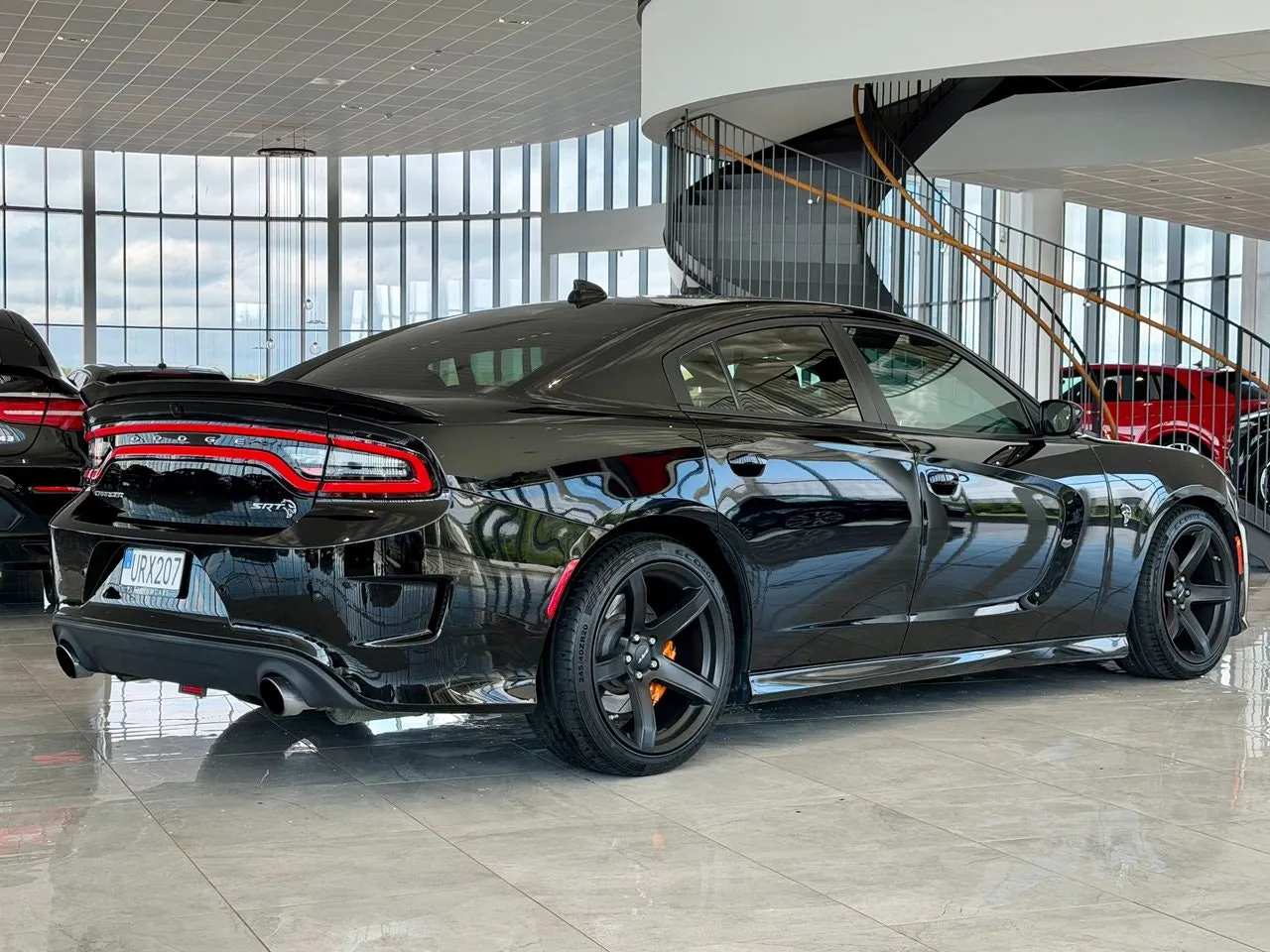 Vehicle image 4