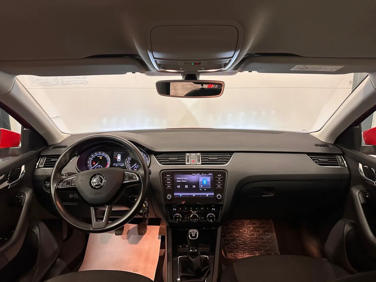Vehicle image 20