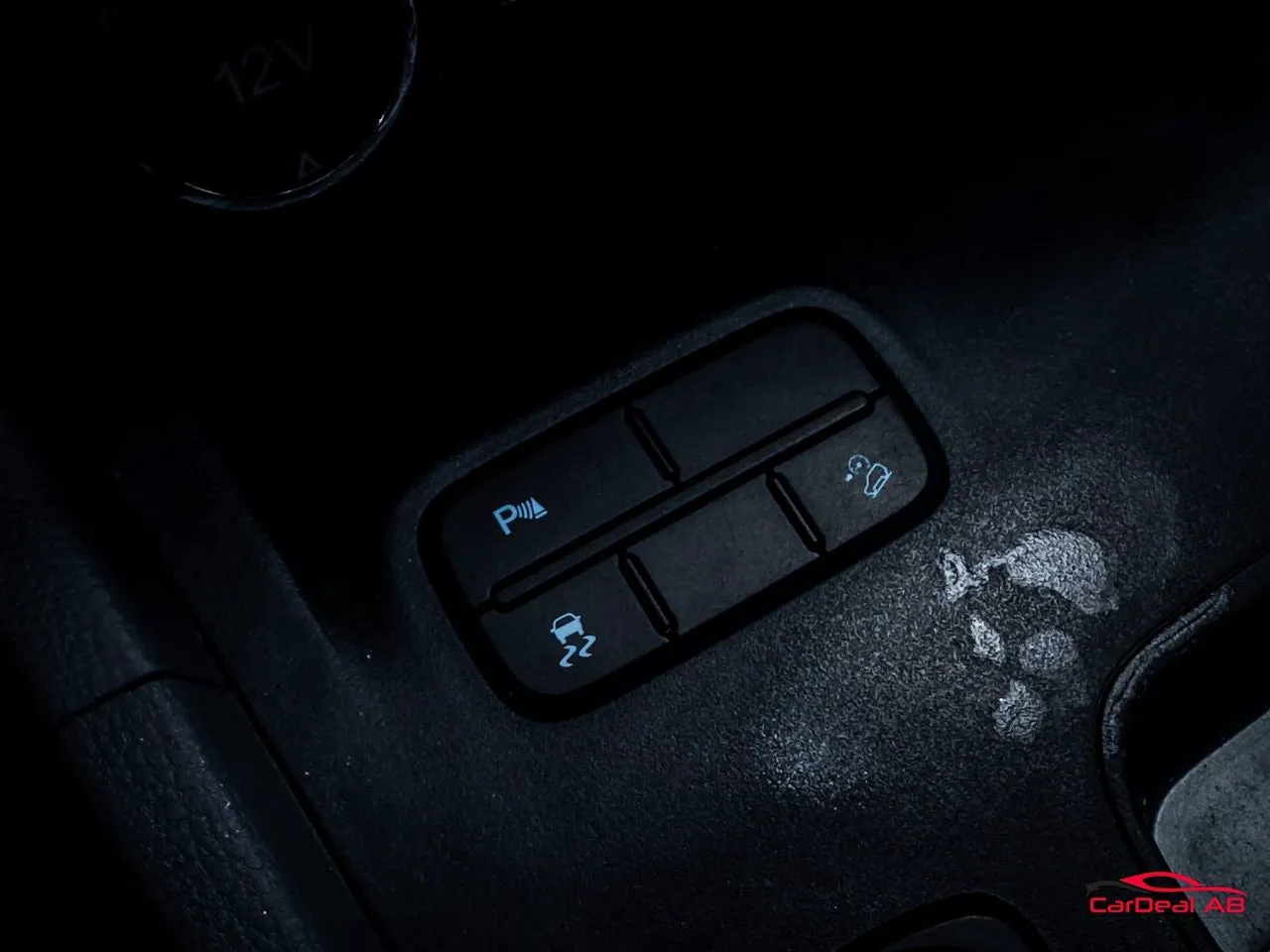 Vehicle image 24