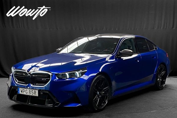 BMW M5 Sedan 727HK /Keramiska /B&W /HuD /Se Spec /Moms - 2025