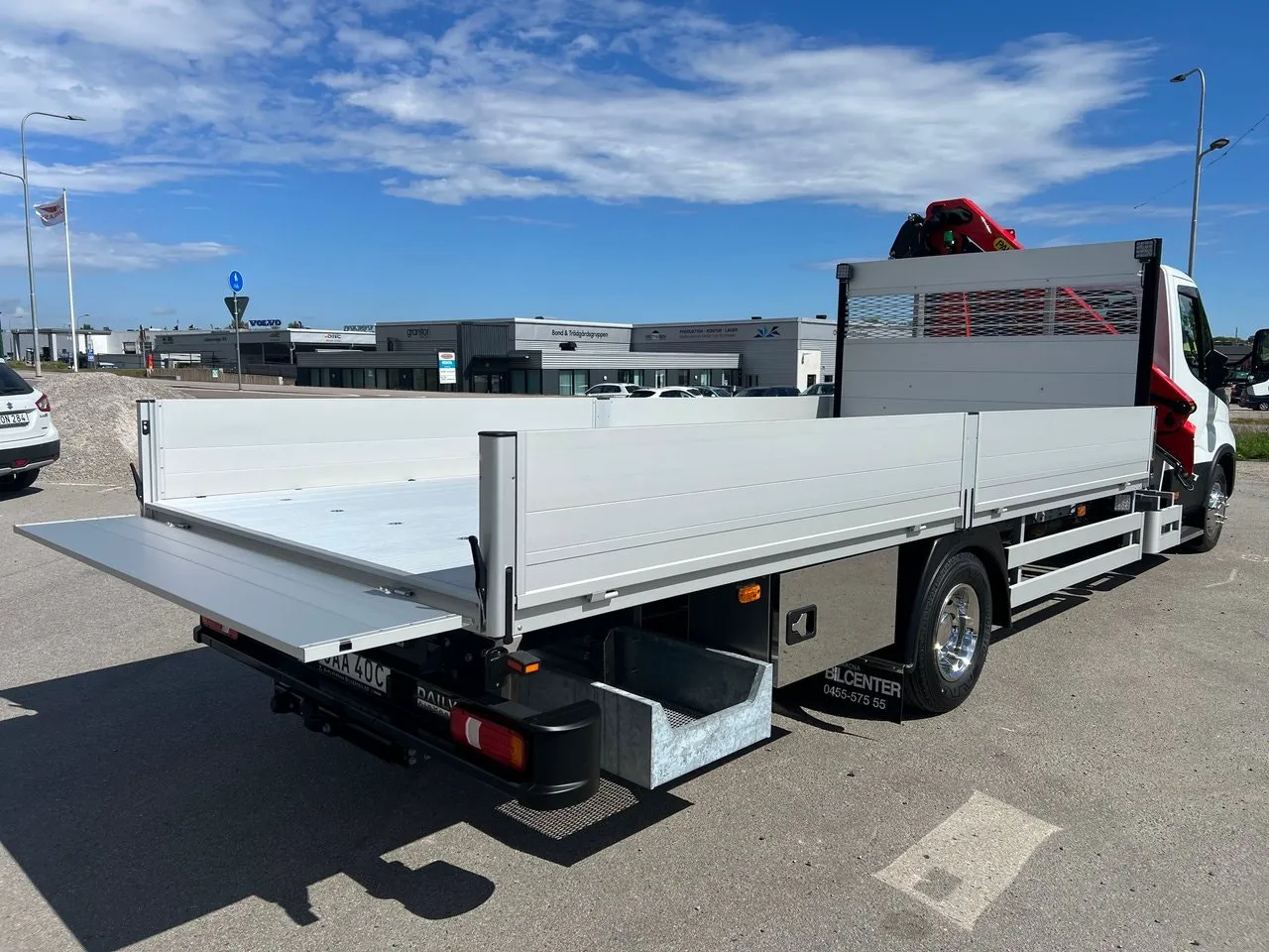 Vehicle image 25
