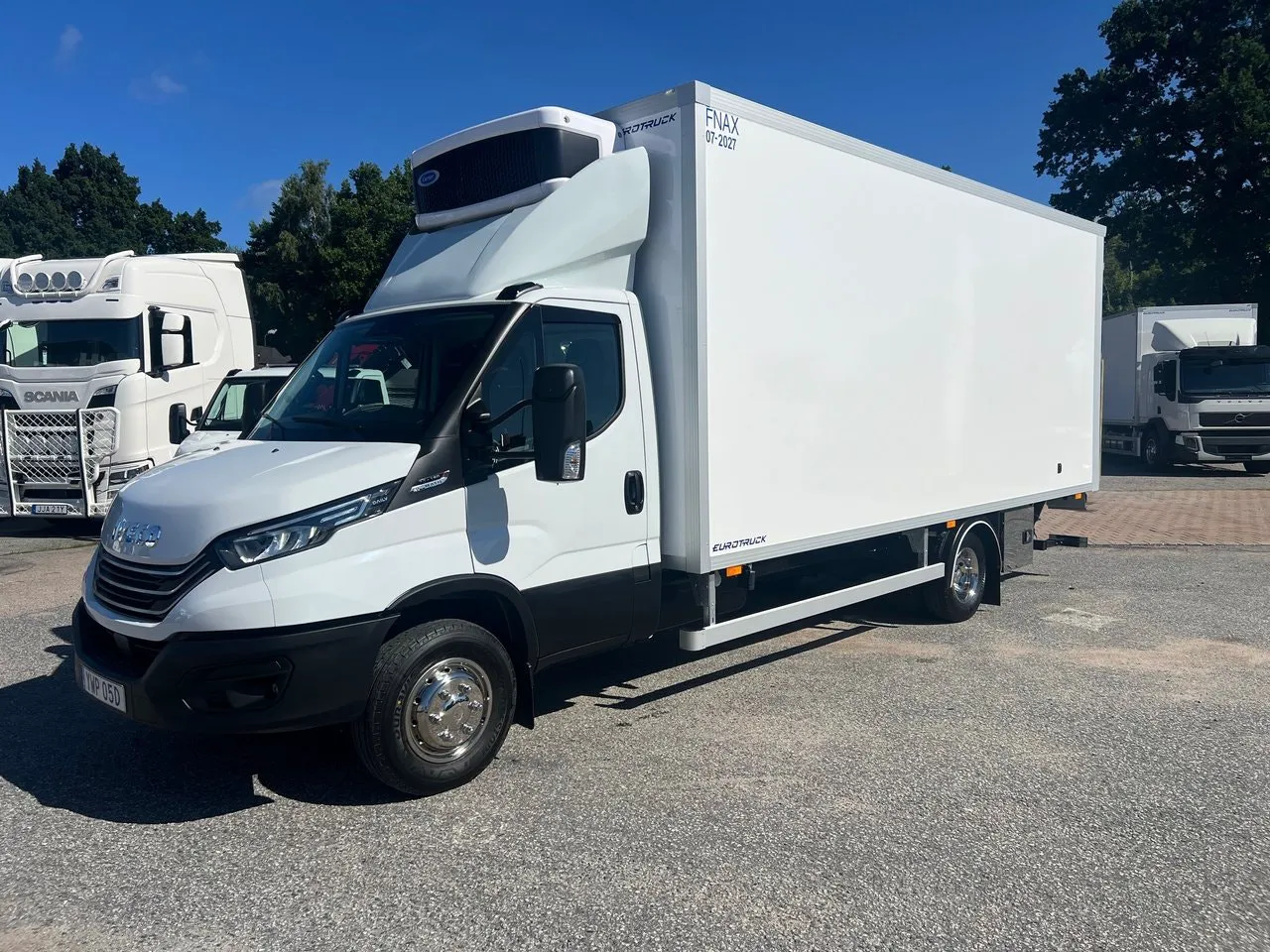 Vehicle image 37