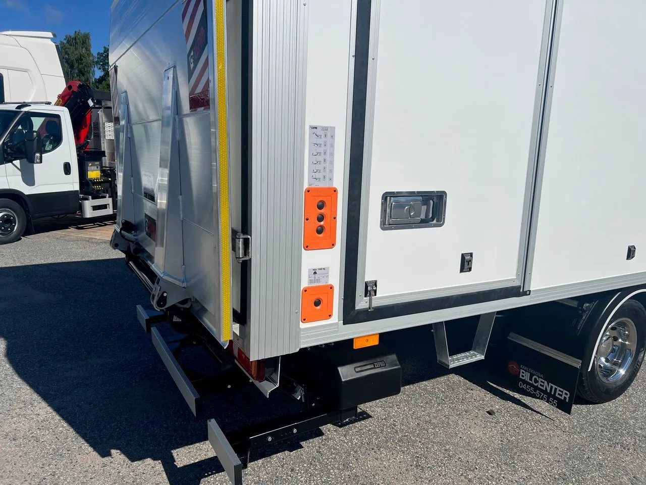 Vehicle image 22