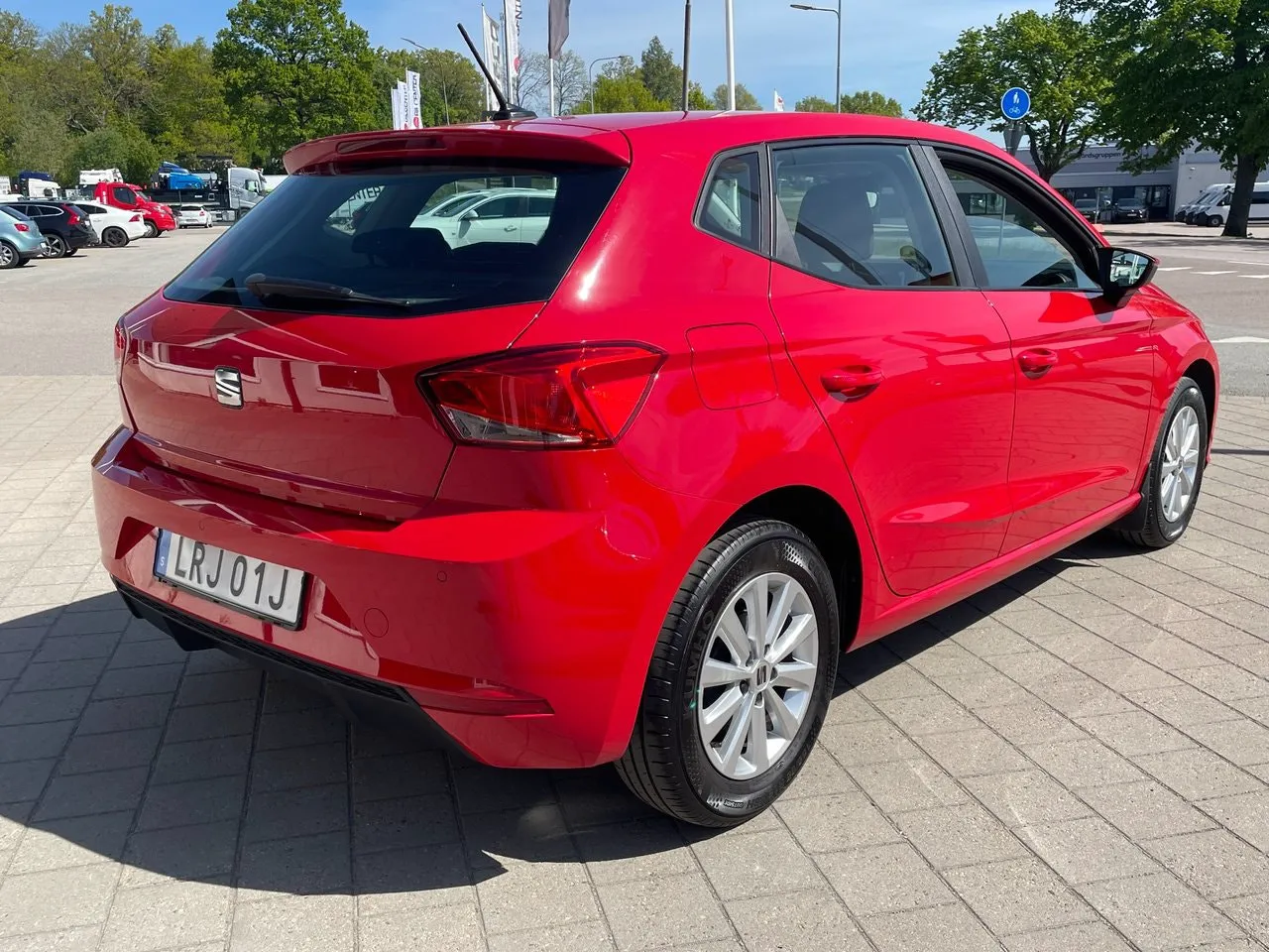 Vehicle image 3