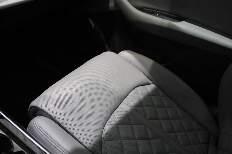 Audi SQ7 bild 26