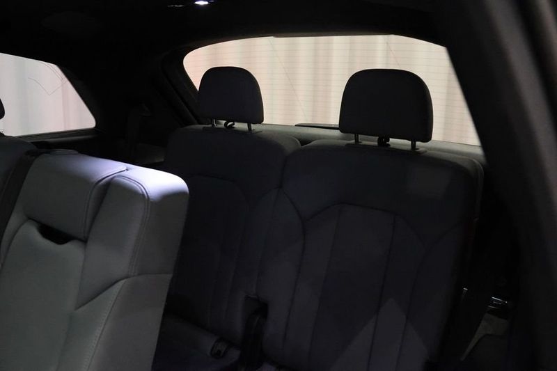 Audi SQ7 bild 12